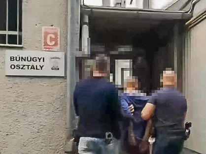 Elítélték a Debrecen belvárosában lecsapó késes rablót