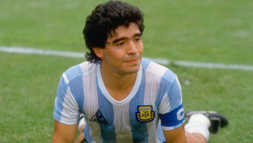 Diego Maradona, minden idők legjobb futballistája 60 éves