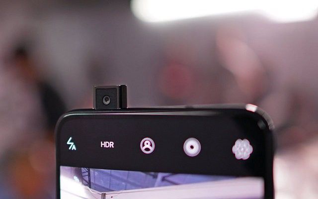 Forgatható kamerák a legújabb Samsung mobilban