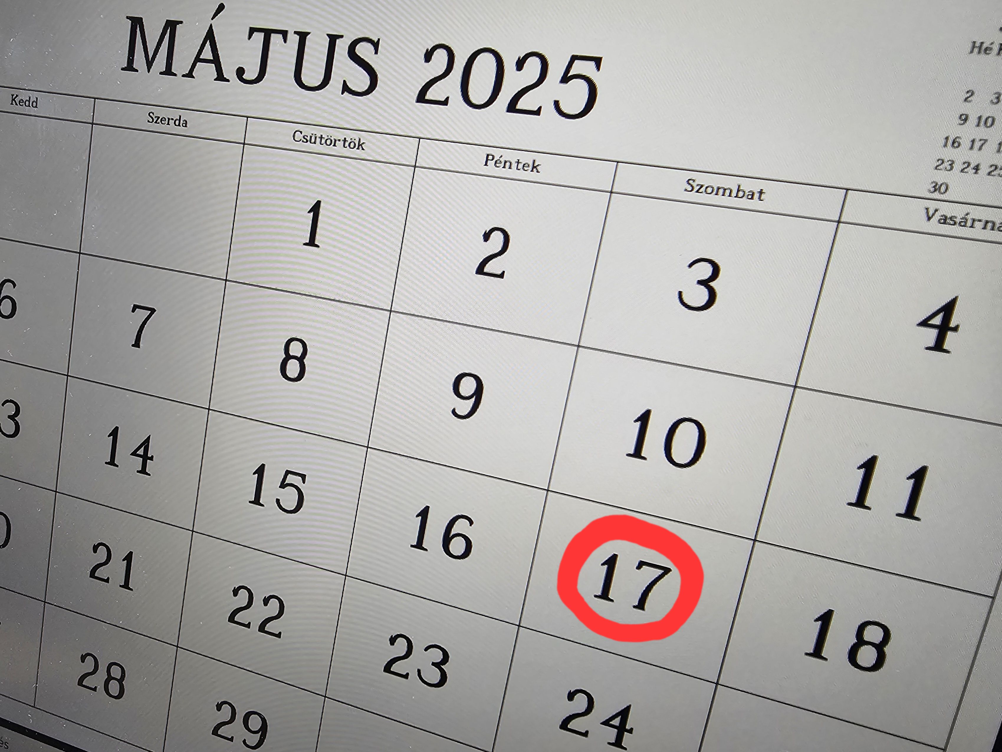 Május harmadik szombatja munkanap Május harmadik szombatja munkanap
