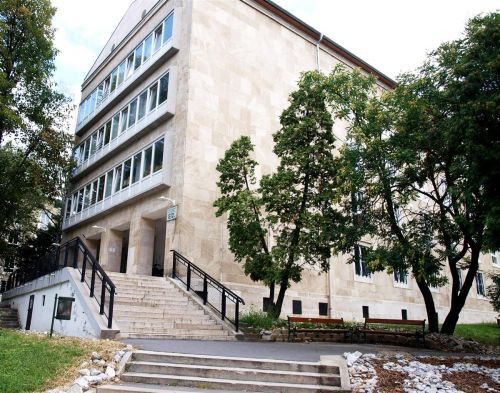 Több száz millió forintból teszik rendbe a Bolyai kollégium egyik épületét