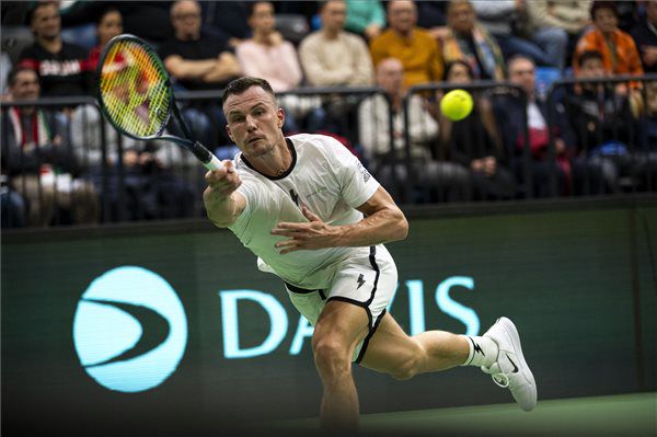 Estorili tenisztorna: Fucsovics könnyed győzelemmel rajtolt