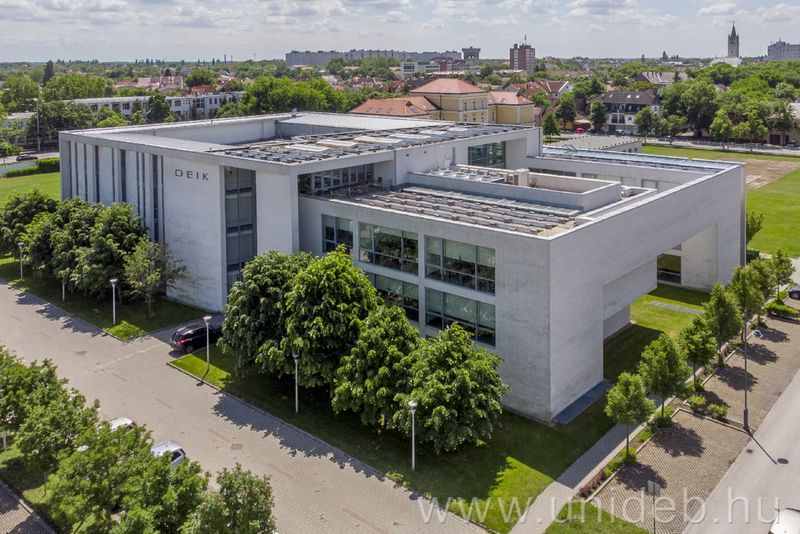 Nemzetközi vizsgaközpont nyílt a Debreceni Egyetem Informatikai Karán