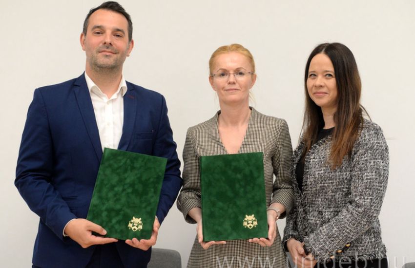 Duális képzést indít a Debreceni Egyetem és a Deloitte