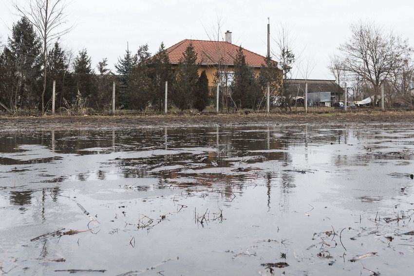 Egyre több településen okoz gondot a belvíz