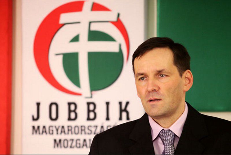A Jobbik visszavág Terry Blackért