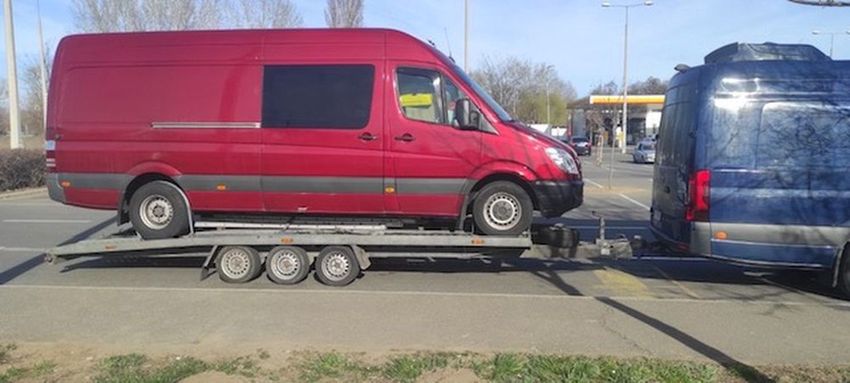 Túlsúlyos járművet fogtak a szabolcsi rendőrök