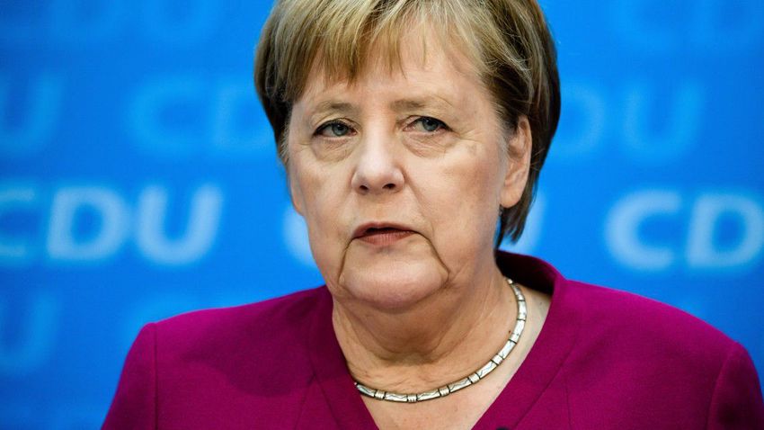 Merkel: Németország támogatást biztosít az orosz vakcina engedélyeztetéséhez