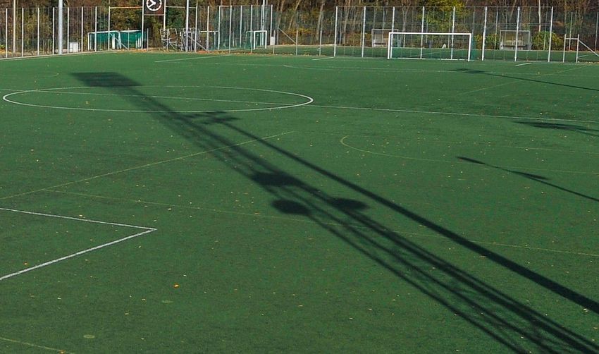 Százmillió forintot költenek a debreceni futballpályára