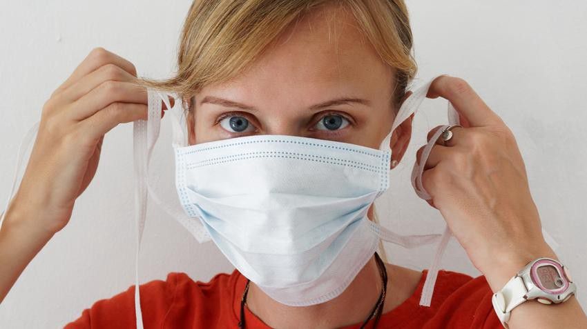 Ismét maszkokat kapnak a miskolci orvosok