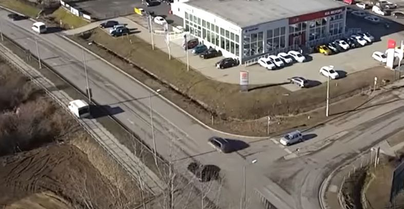 Döbbenetes jelenetet rögzített egy rendőrségi drón + Videó