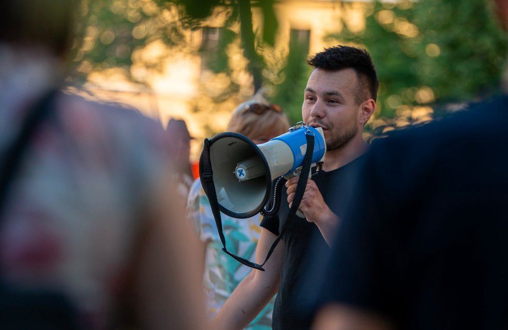 A momentumos Szabó Bence támadását visszaverte a választási bizottság