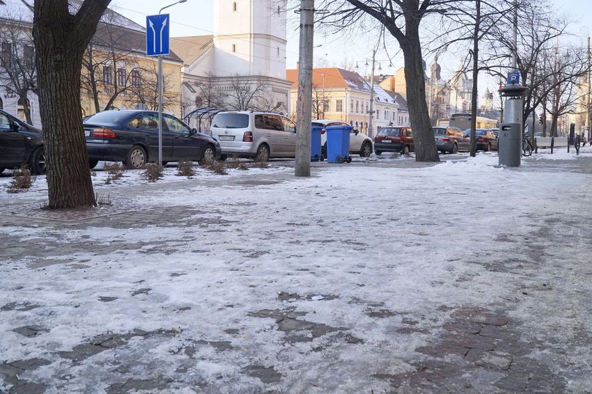 Debrecen megadta magát a jégnek