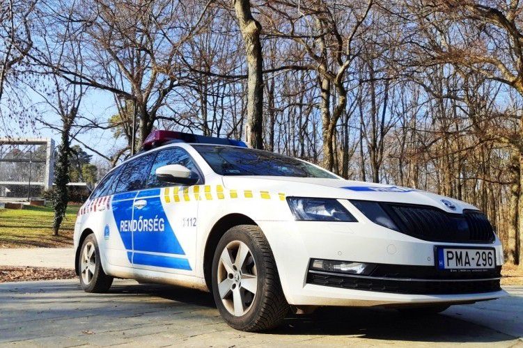 Részeg autós botlott rendőrökbe az egyirányú Szent Anna utcán