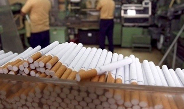 Titkos cigarettagyárat üzemeltettek egy debreceni raktárban