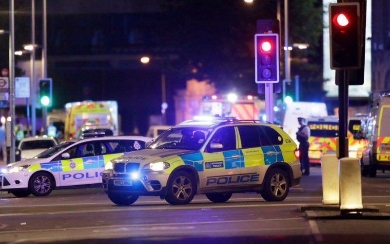 Londoni merénylet - Tizenkét embert őrizetbe vettek