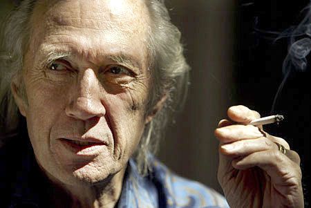 Elhunyt David Carradine