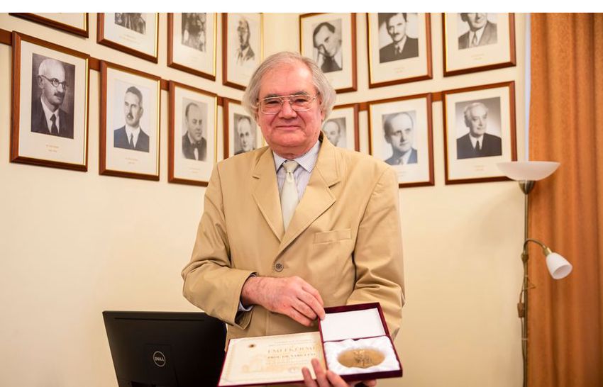 Széchenyi-díjas professzorát köszöntötte a Debreceni Egyetem