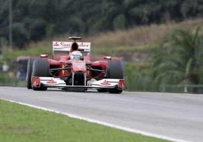 Ferrari-blama: három motor adta meg magát egy versenyen