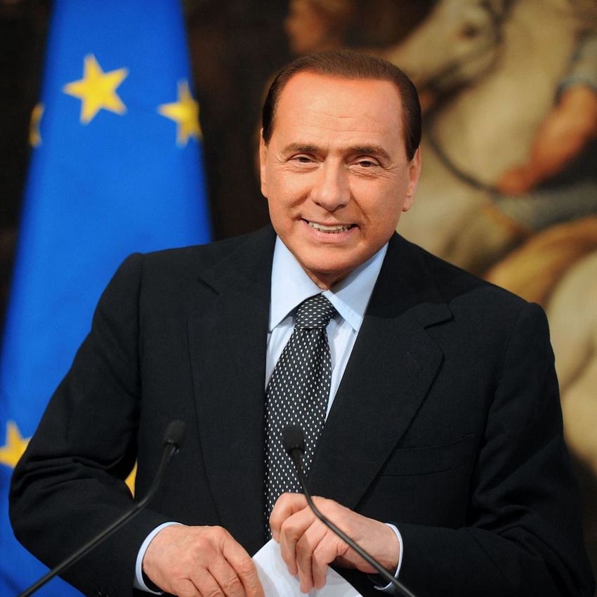 Elhunyt Silvio Berlusconi