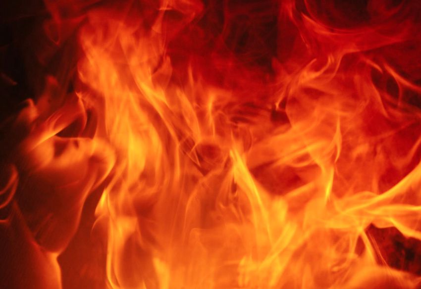Háromezer négyzetméteres tűz Komádiban