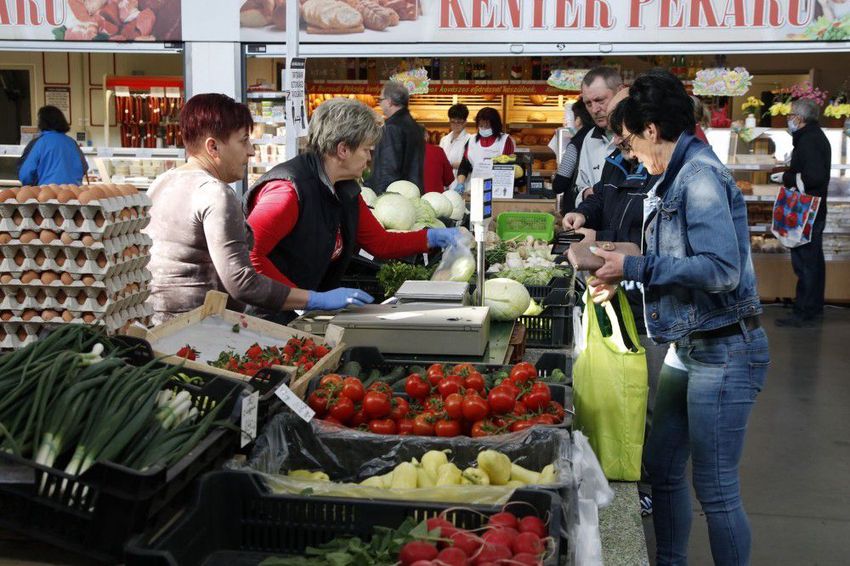 Változik a városi piac látogatási rendje Kazincbarcikán