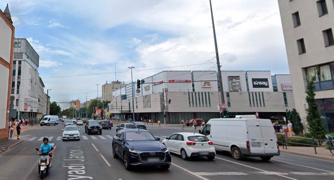 Baleset történt a Debrecen Plazánál