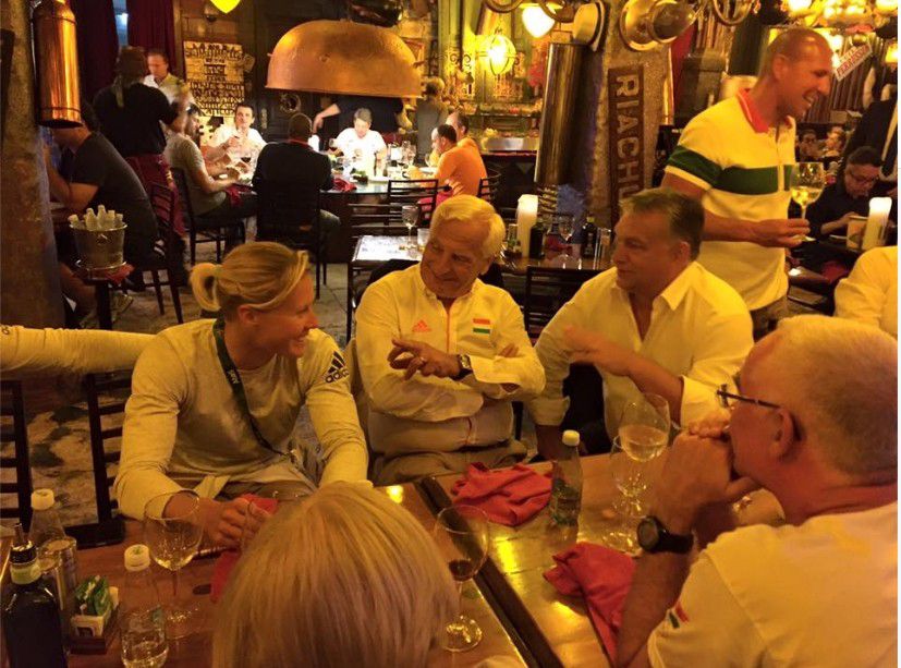 Orbán Viktor illusztris társaságban vacsorázott