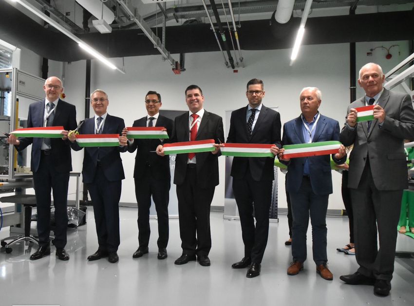 A jövő gyárát adták át Debrecenben