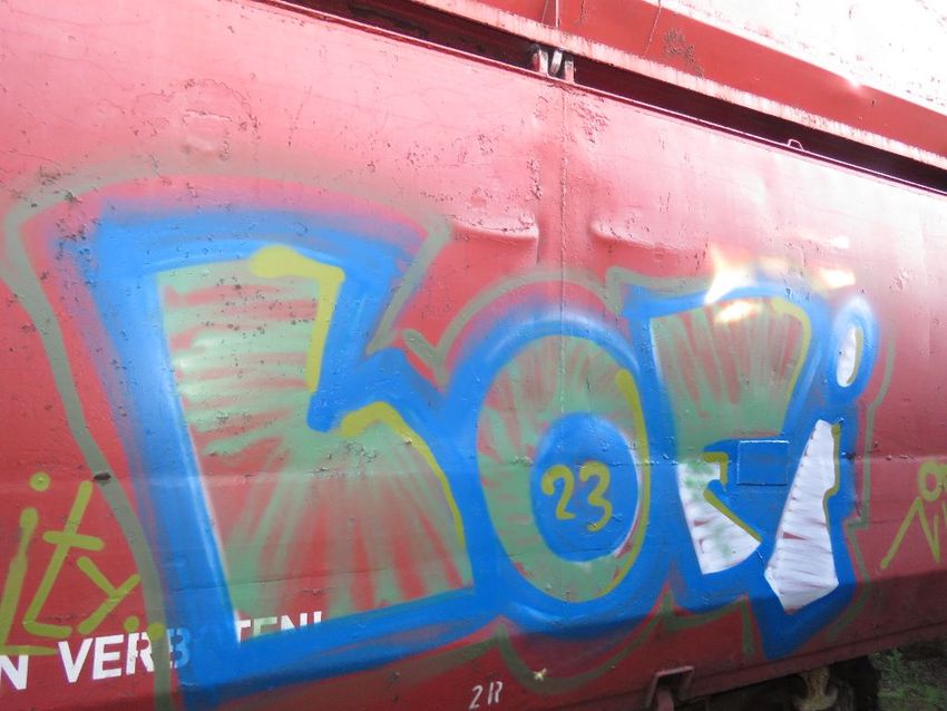 Vagonokat rongáltak meg a graffitisek a Tiszai pályaudvaron