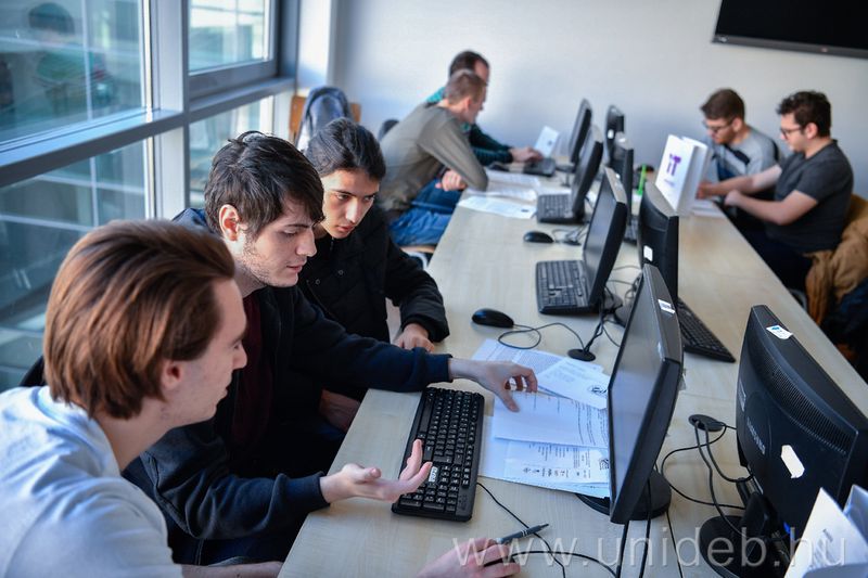 Debrecenben várják a jövő informatikushallgatóit
