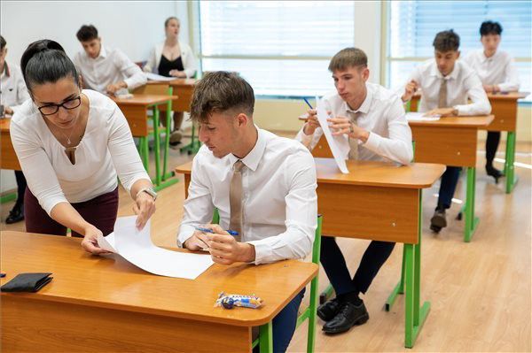 Érettségi: német nyelvből vizsgáznak a diákok