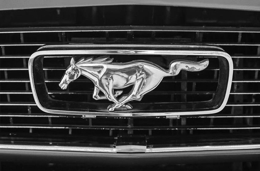 Így állt fejre a Ford Mustang Nyíregyházán! + VIDEÓ!