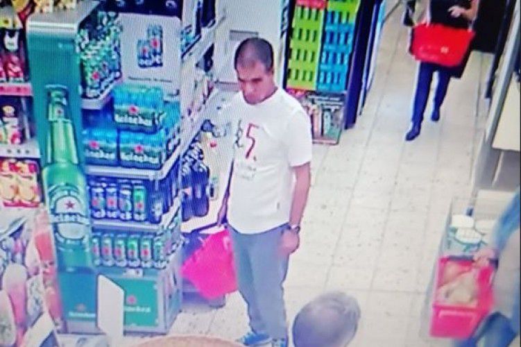 Gyanú: ez a férfi pénztárcát lopott Miskolcon