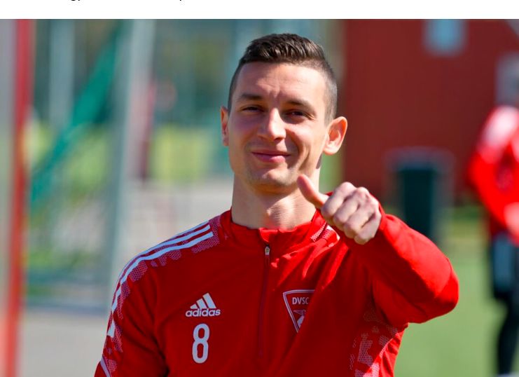 Otthonra lelt az észak-macedón-spanyol labdarúgó Debrecenben