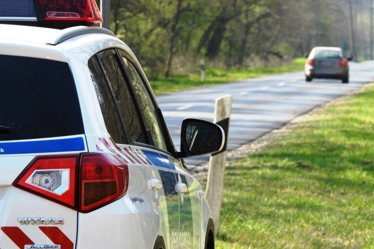 Közúti ellenőrzésen bukott le a 23 éves debreceni nő