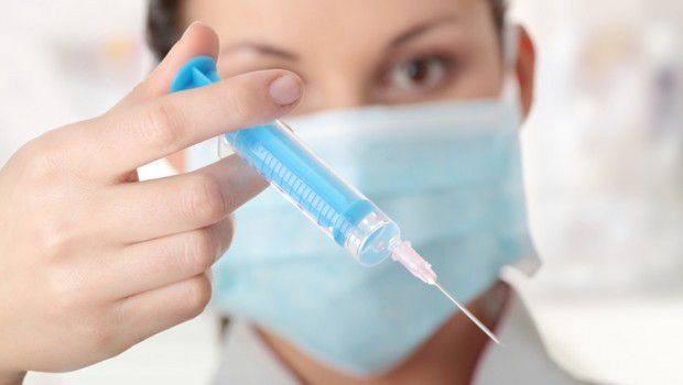 Koronavírus: Spanyolországban engedélyezték egy védőoltás emberi tesztelését