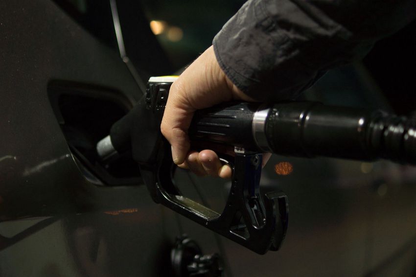 Változás a kutakon: a benzin drágább lesz, mint a gázolaj