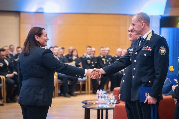 Edelényi rendőrnő kapta a nagy elismerést Budapesten