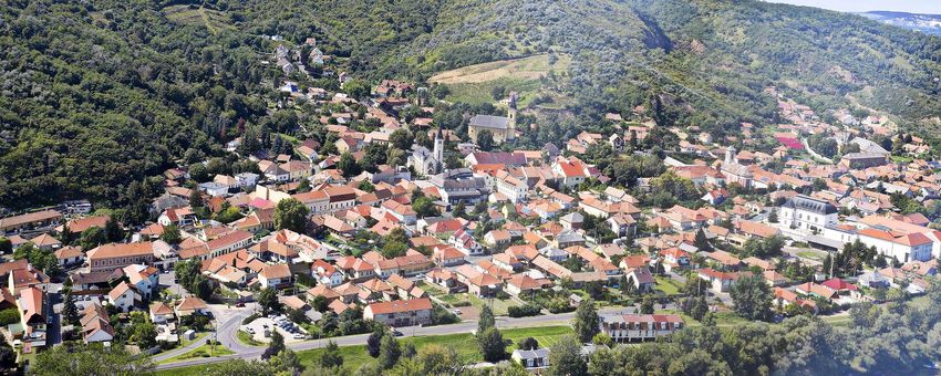 Koronavírus: Tokaj ismét bezárkózik