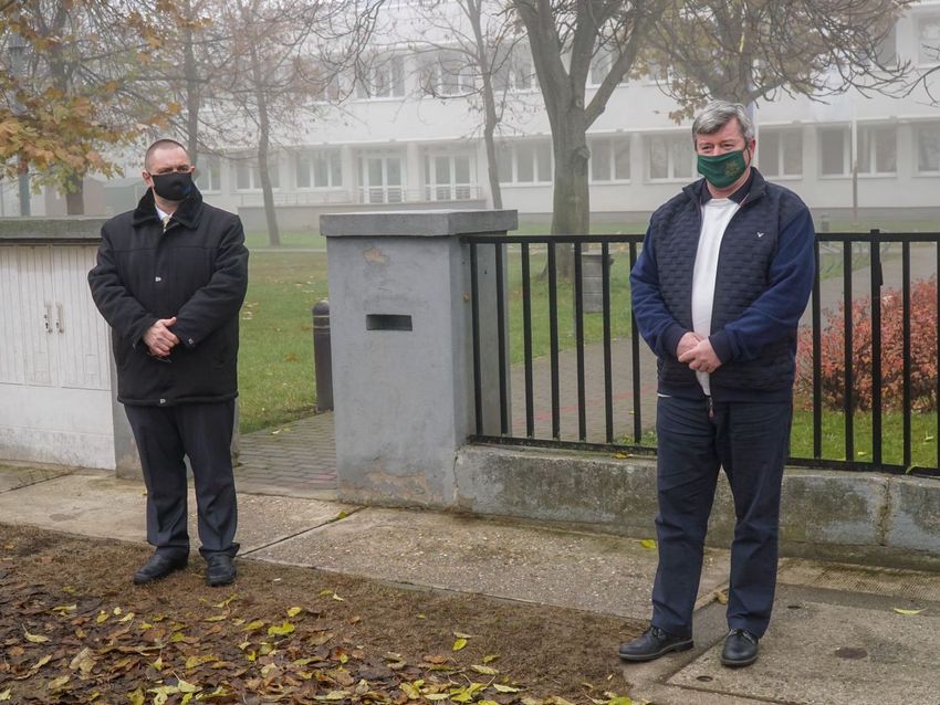 Beváltják az iskolaőrök a hozzájuk fűzött reményeket Debrecenben is