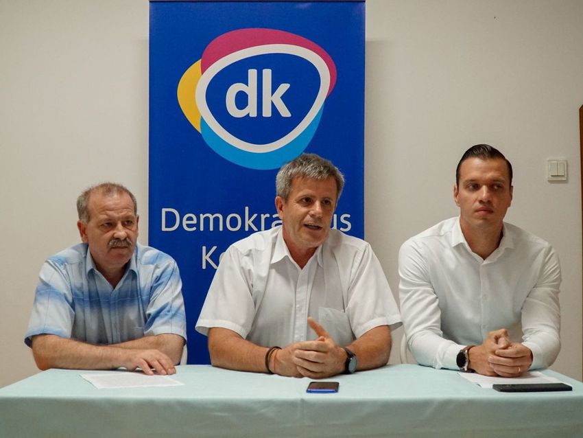 Orbánhoz küldte Debrecen polgármesterét a DK