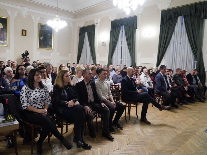 Hajdúhadházra érkezett a Fidesz országjáró fóruma