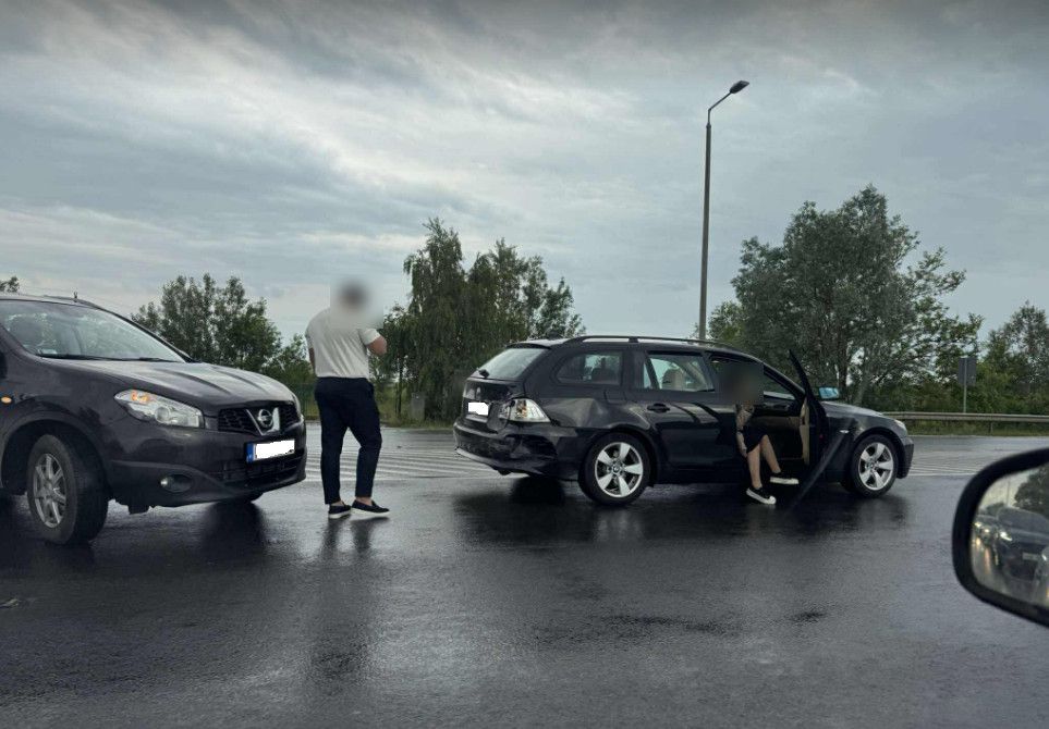 Hármas karambol a 4-esen, Debrececennél Hármas karambol a 4-esen, Debrececennél