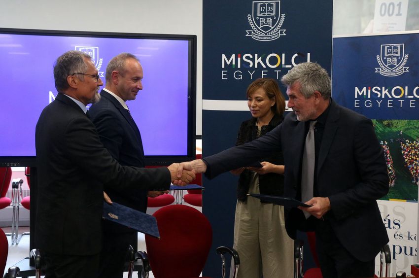 Levegőtisztítási technológiák kutatásába fognak Miskolcon