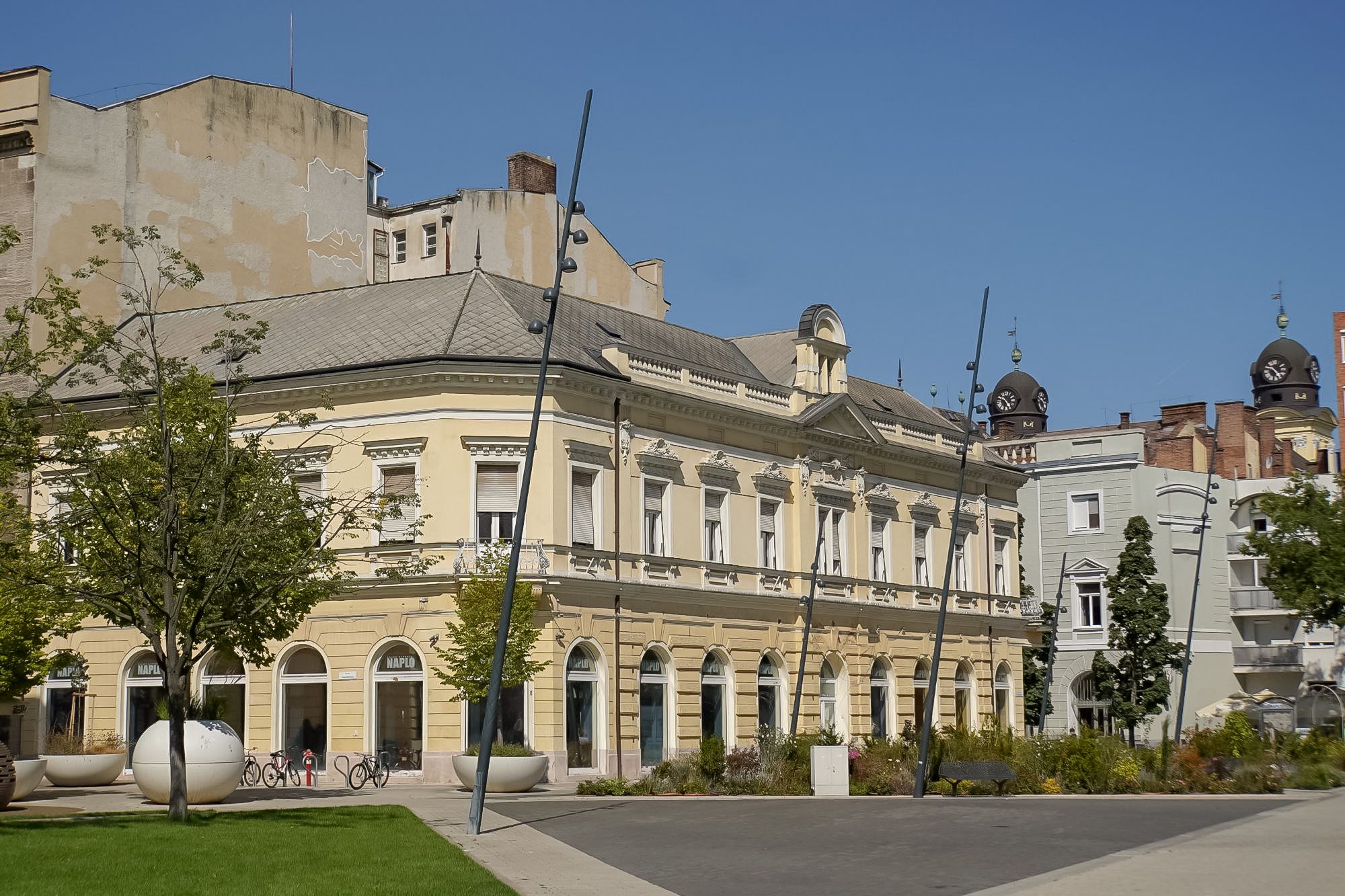 Kiderült, mennyiért vették meg a debreceni „Napló-székházat”