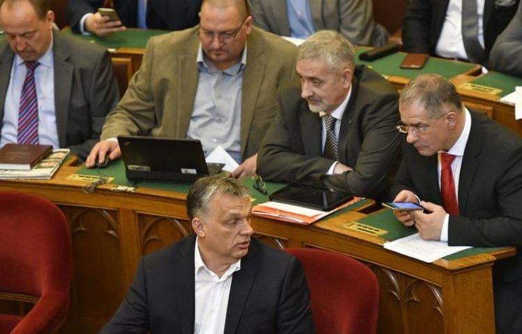 Debreceniek a Fidesz-listán: kinek jut továbbra is hely a húsosfazék mellett?