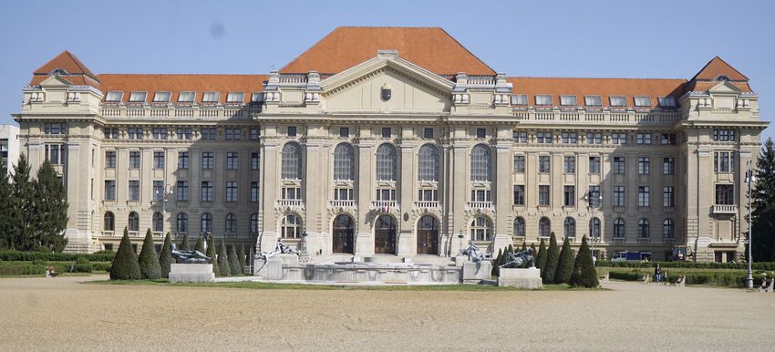 A Debreceni Egyetemen már lehet kérni a diplomák kiadását