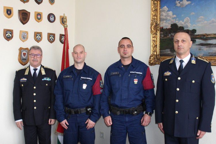Elismerték két miskolci rendőr munkáját
