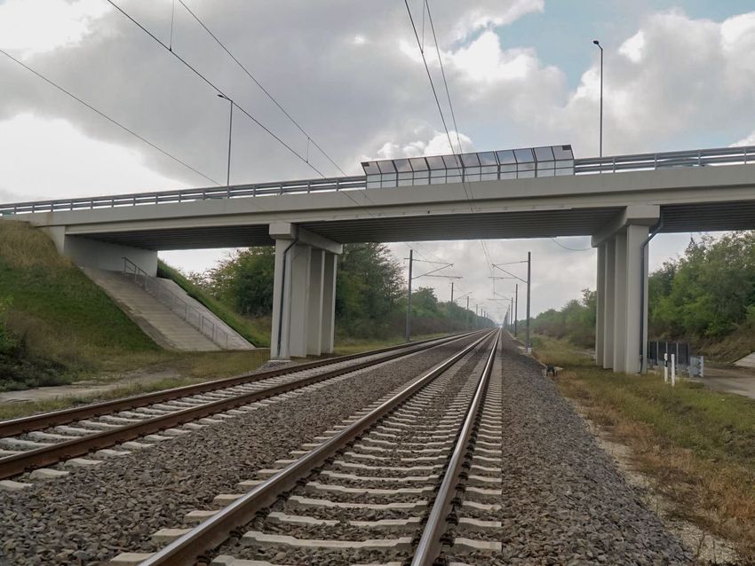 Újabb mérföldkőhöz érkezett a Debrecent is érintő nagy vasútprojekt